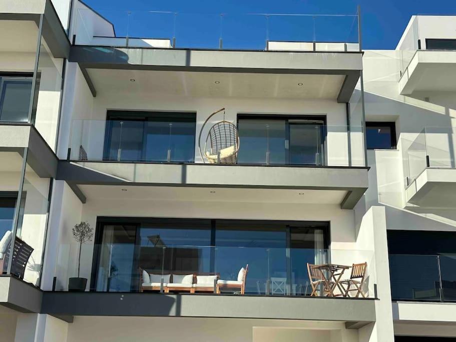 Beach, Ocean View & Bright House Ерисейра Екстериор снимка