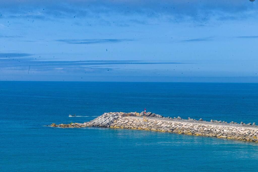 Beach, Ocean View & Bright House Ерисейра Екстериор снимка
