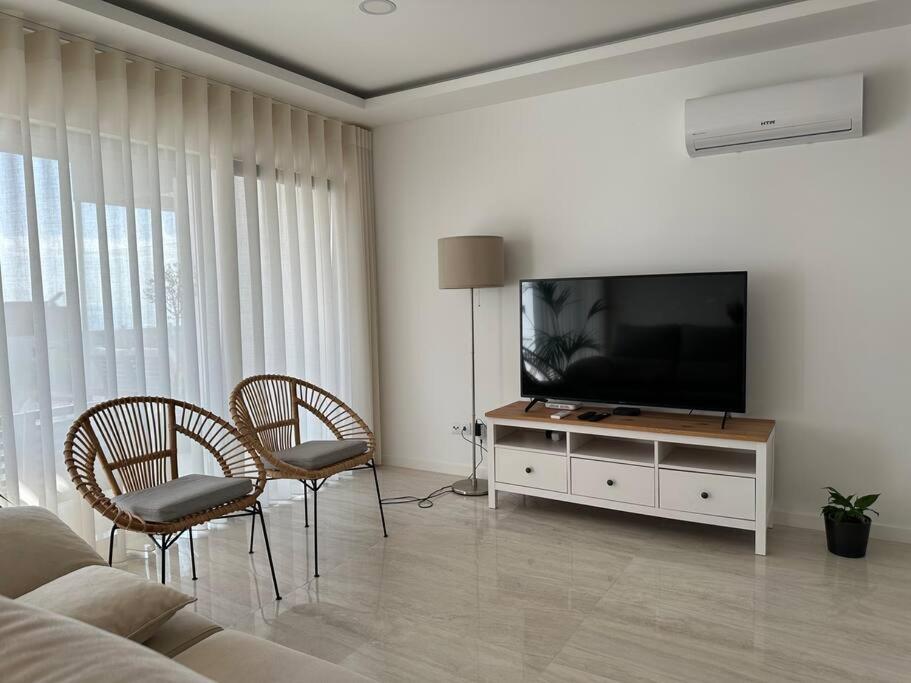Beach, Ocean View & Bright House Ерисейра Екстериор снимка
