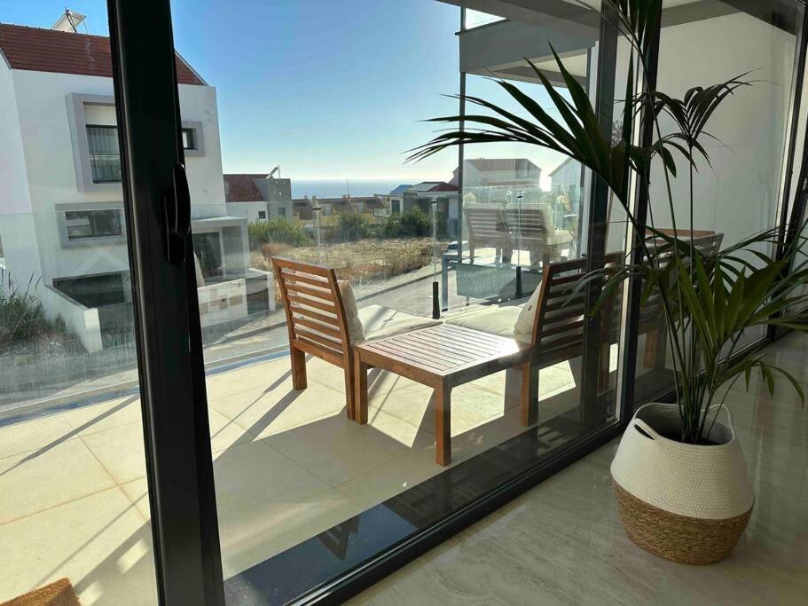 Beach, Ocean View & Bright House Ерисейра Екстериор снимка