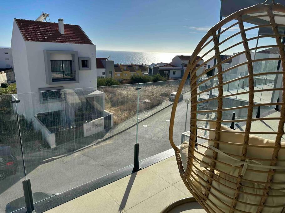 Beach, Ocean View & Bright House Ерисейра Екстериор снимка