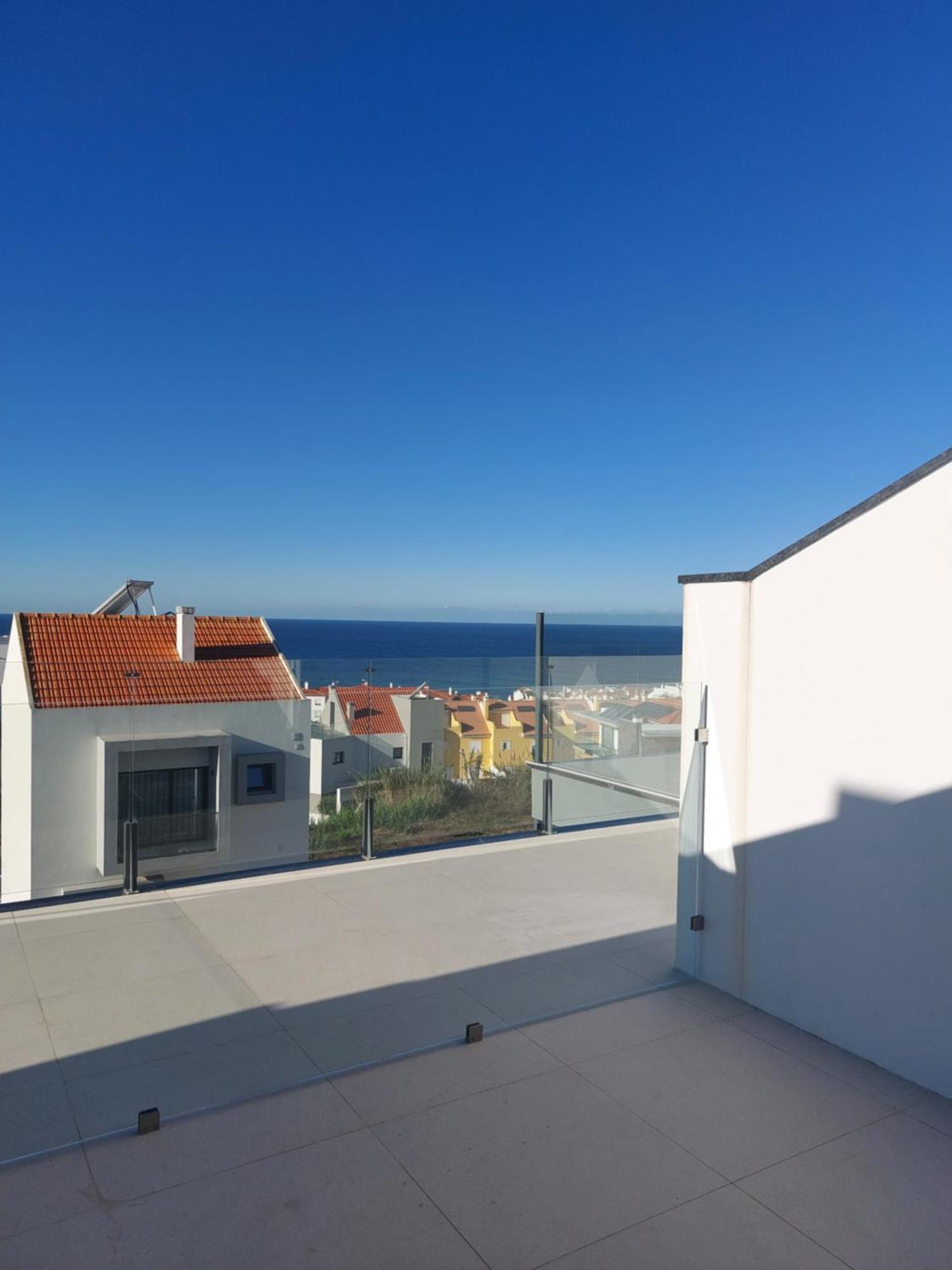Beach, Ocean View & Bright House Ерисейра Екстериор снимка